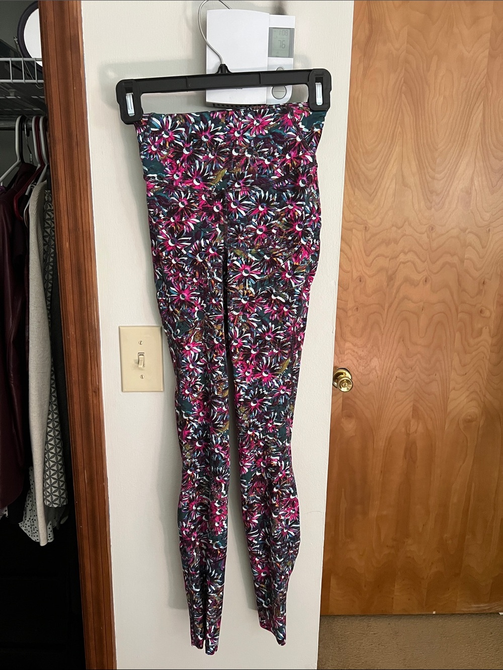 Lululemon running tights - Vibrant Floral High-Waist Leggings - Pink & Teal
